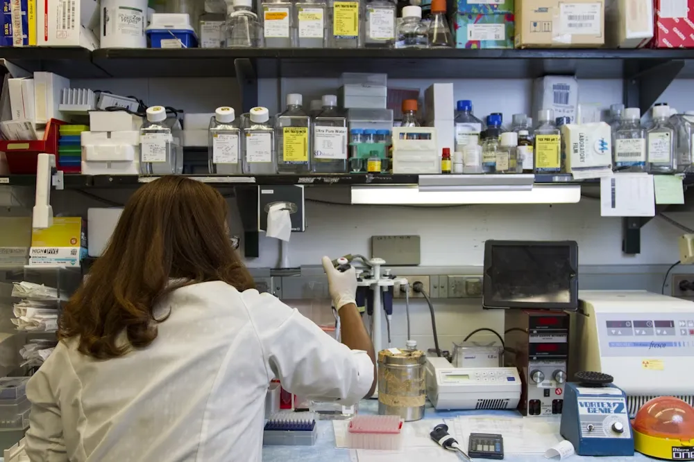 Material de laboratori per a mostres d'aigua