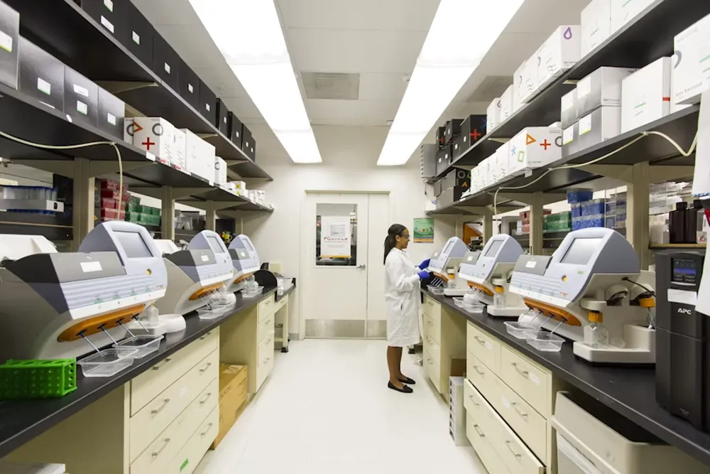 Revisió de resultats de laboratori